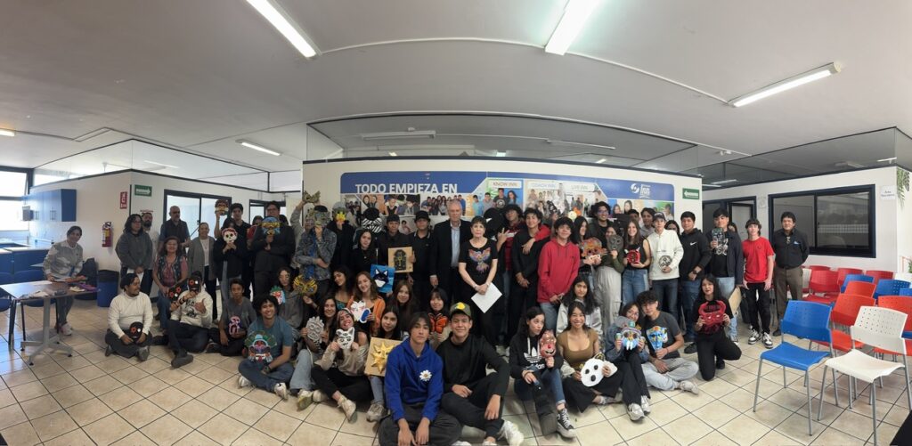 Estudiar no significa pausar tu vida… significa impulsarla.